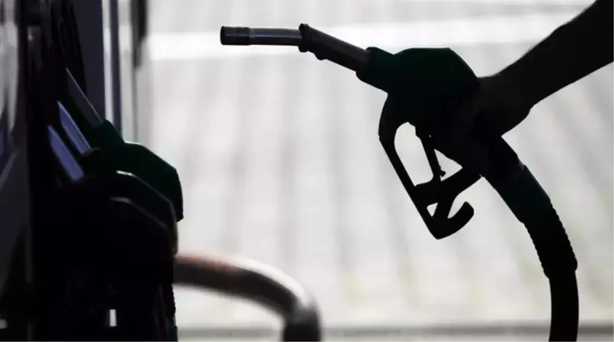 akaryakit-ve-motorine-artirim-mi-geldi-ne-kadar-son-dakika-brent-petrol-fiyati-istanbul-EvaEP62c.jpg