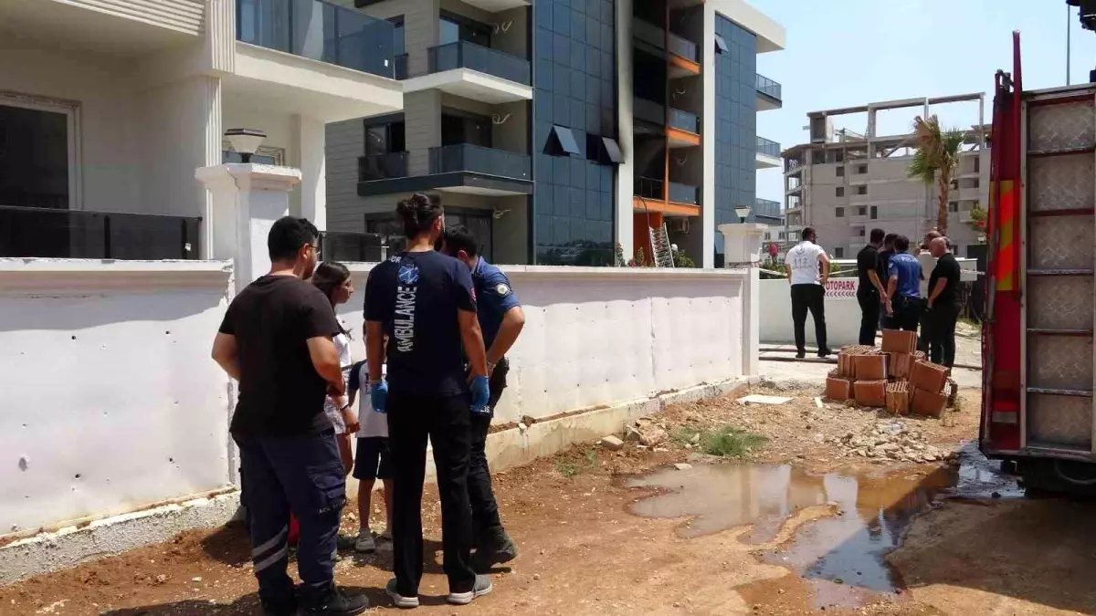 antalyada-cikan-yanginda-1-kisi-yaralandi-lvi1xnPe.jpg