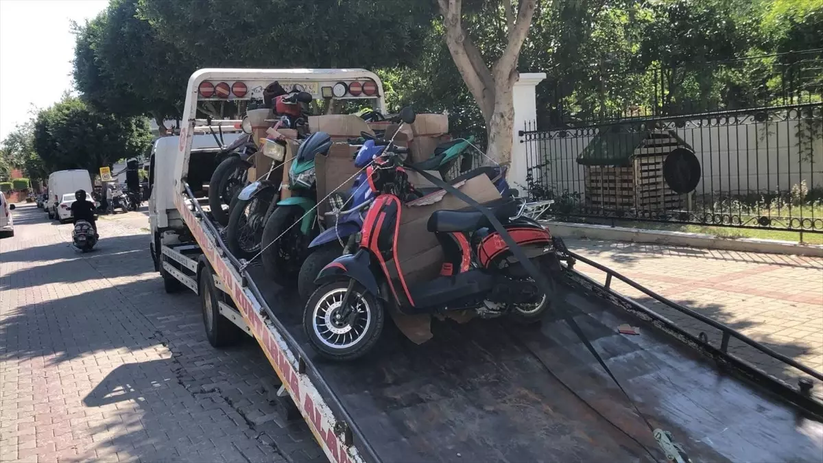 antalyada-motosiklet-kontrolleri-126-sofore-510-bin-lira-ceza-AEzDDYig.jpg