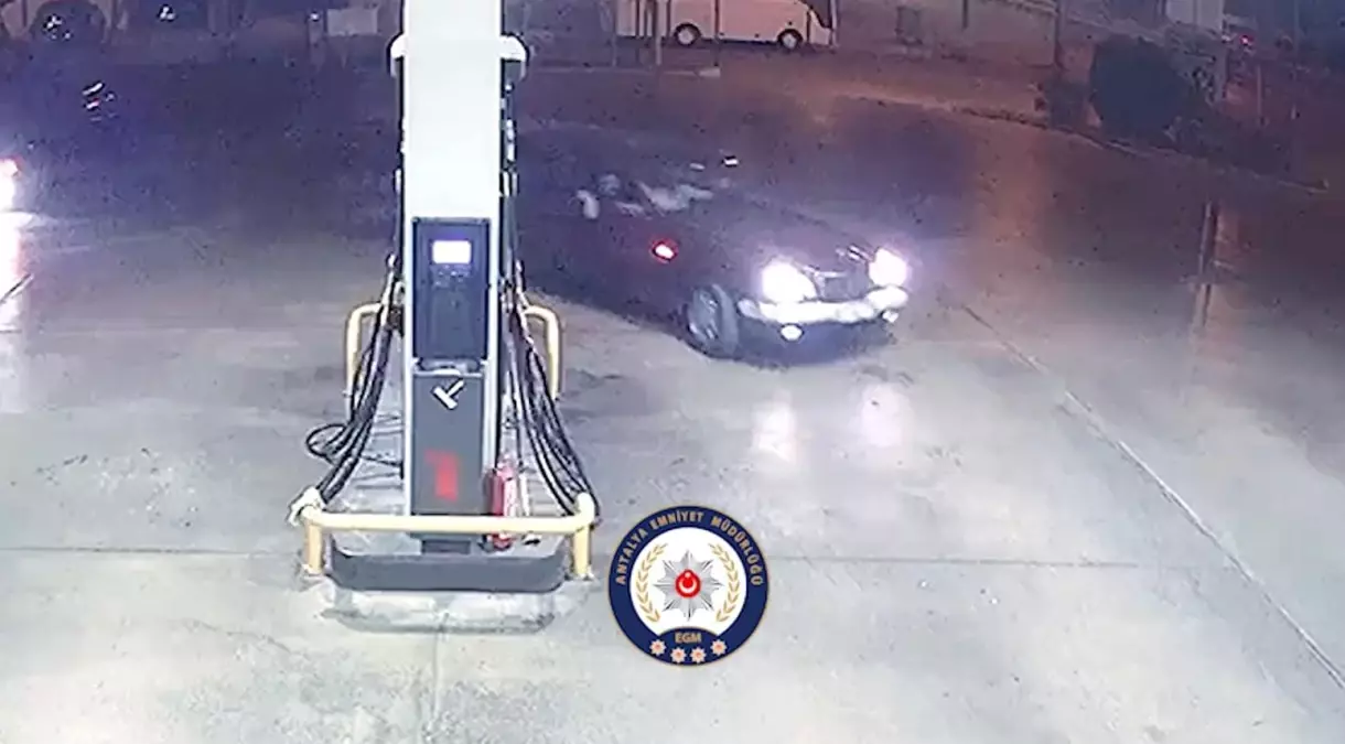 antalyada-trafik-ihlalleri-sonrasi-uc-sofore-ceza-nUGVLJnW.jpg