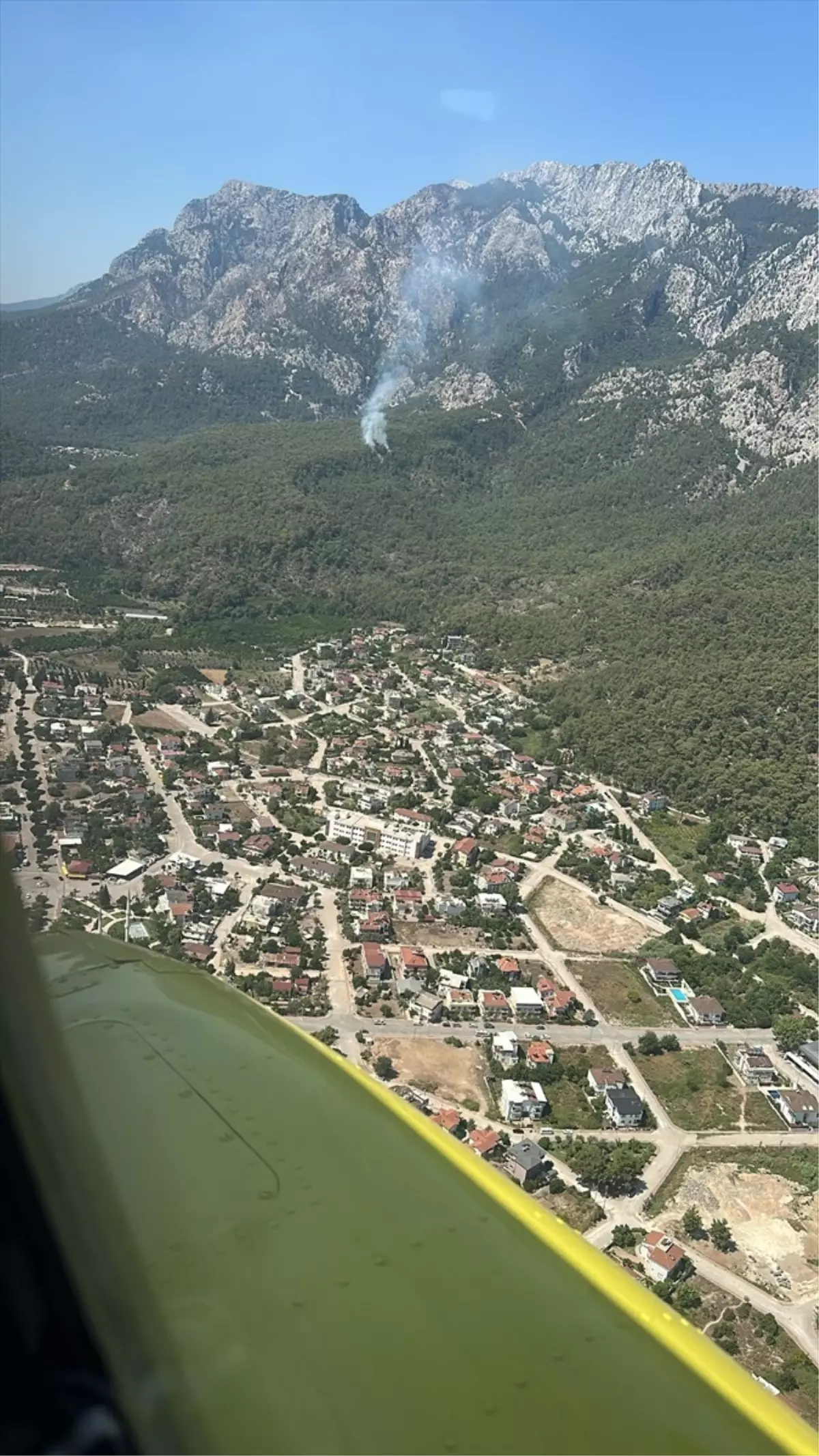 kemerde-orman-yanginina-hava-ve-karadan-mudahale-k85Vl7vz.jpg