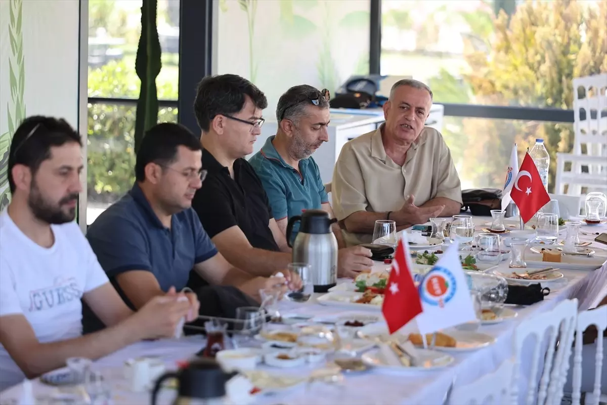 kutsodan-mali-musavirlerle-istisare-toplantisi-dI7sd7xa.jpg