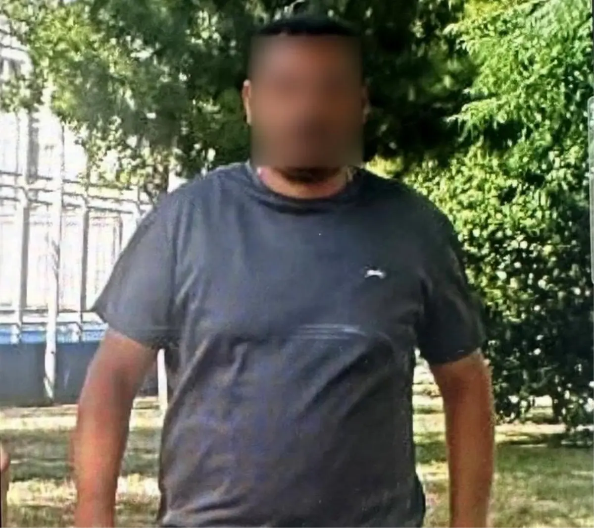 polis-bayana-siddet-ihbarina-giderken-bicaklandi-pHOsRO4C.jpg