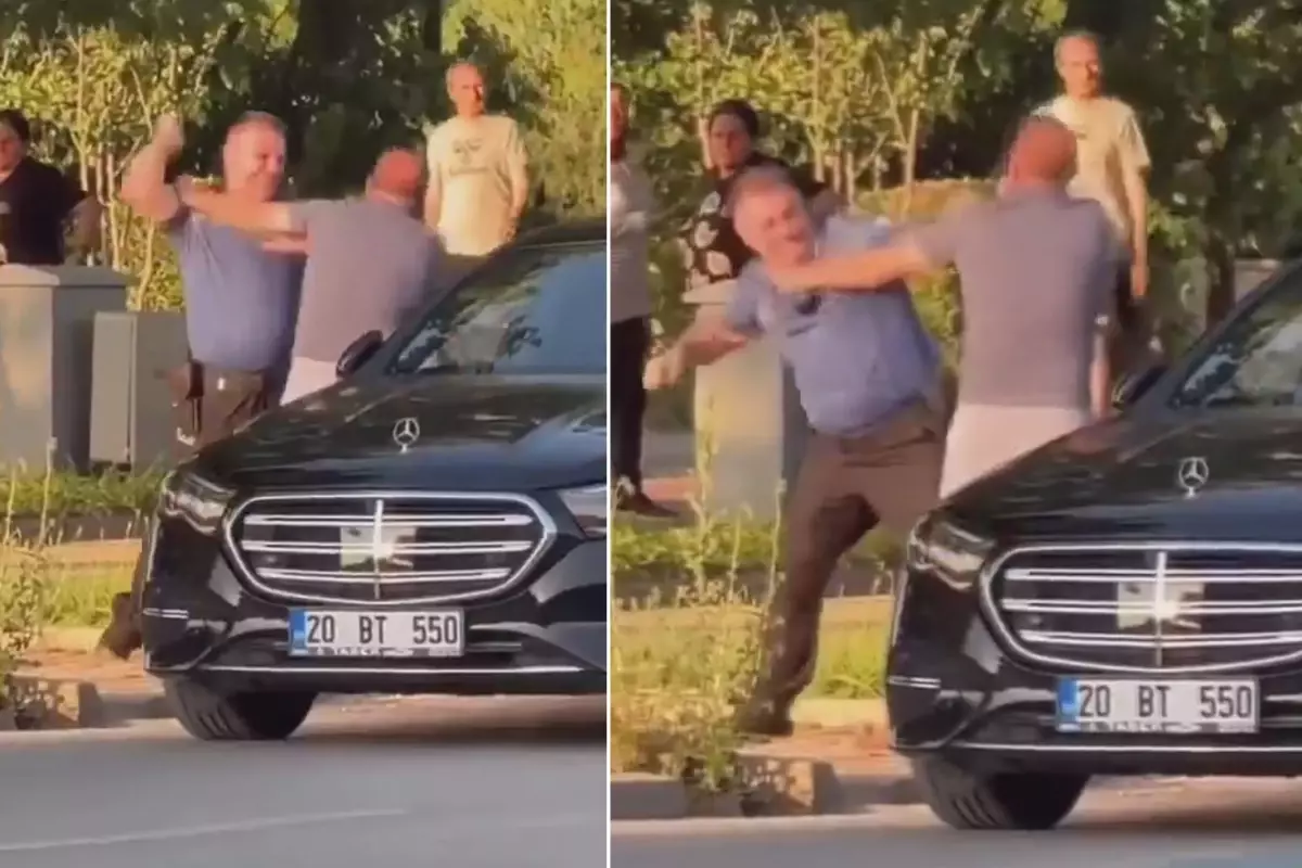 polis-ile-is-insani-trafikte-yumruk-yumruga-hengame-etti-7eJivO6z.jpg