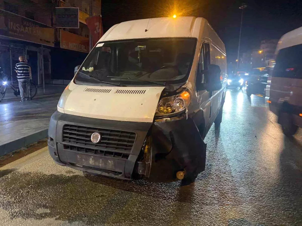 serikte-minibusun-carptigi-12-yasindaki-cocuk-hayatini-kaybetti-Z4I2rTLa.jpg