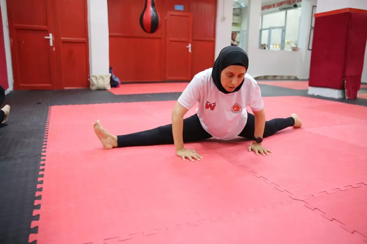 tek-bobrekle-spor-yapamazsin-dediler-ogluna-bobregini-veren-bayan-atletten-kick-boksta-dev-muvaffakiyet-I7MjnYab.jpg