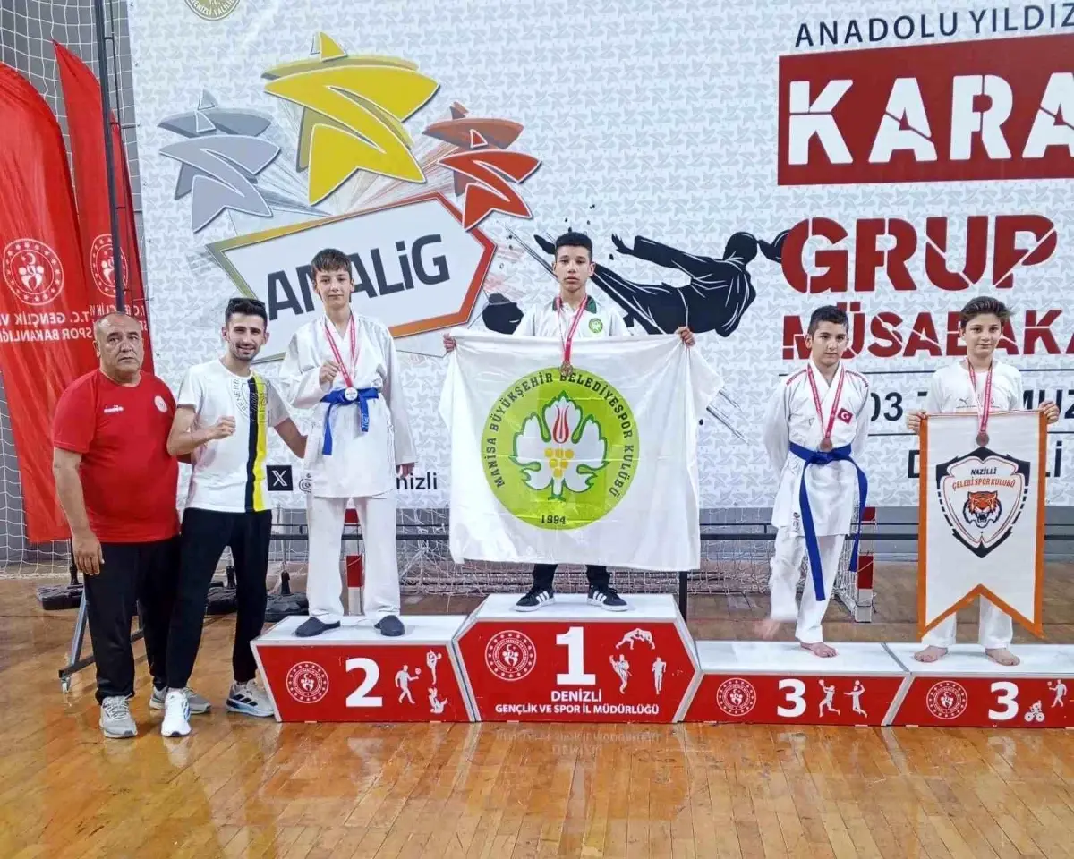 afyonkarahisarli-gencler-analig-karate-kume-karsilasmalarinda-muvaffakiyet-elde-etti-EDjkYzgP.jpg