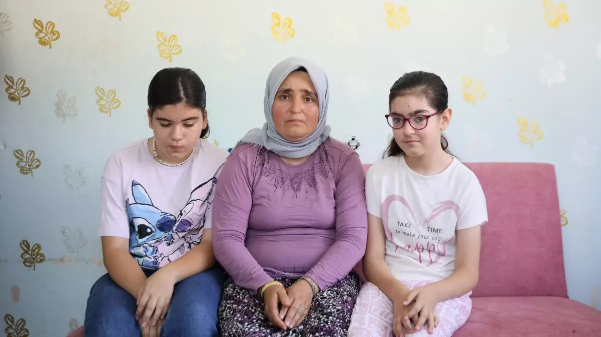 agir-otizmli-genc-ailenin-hayatini-zorlastiriyor-6CrKawKy.jpg