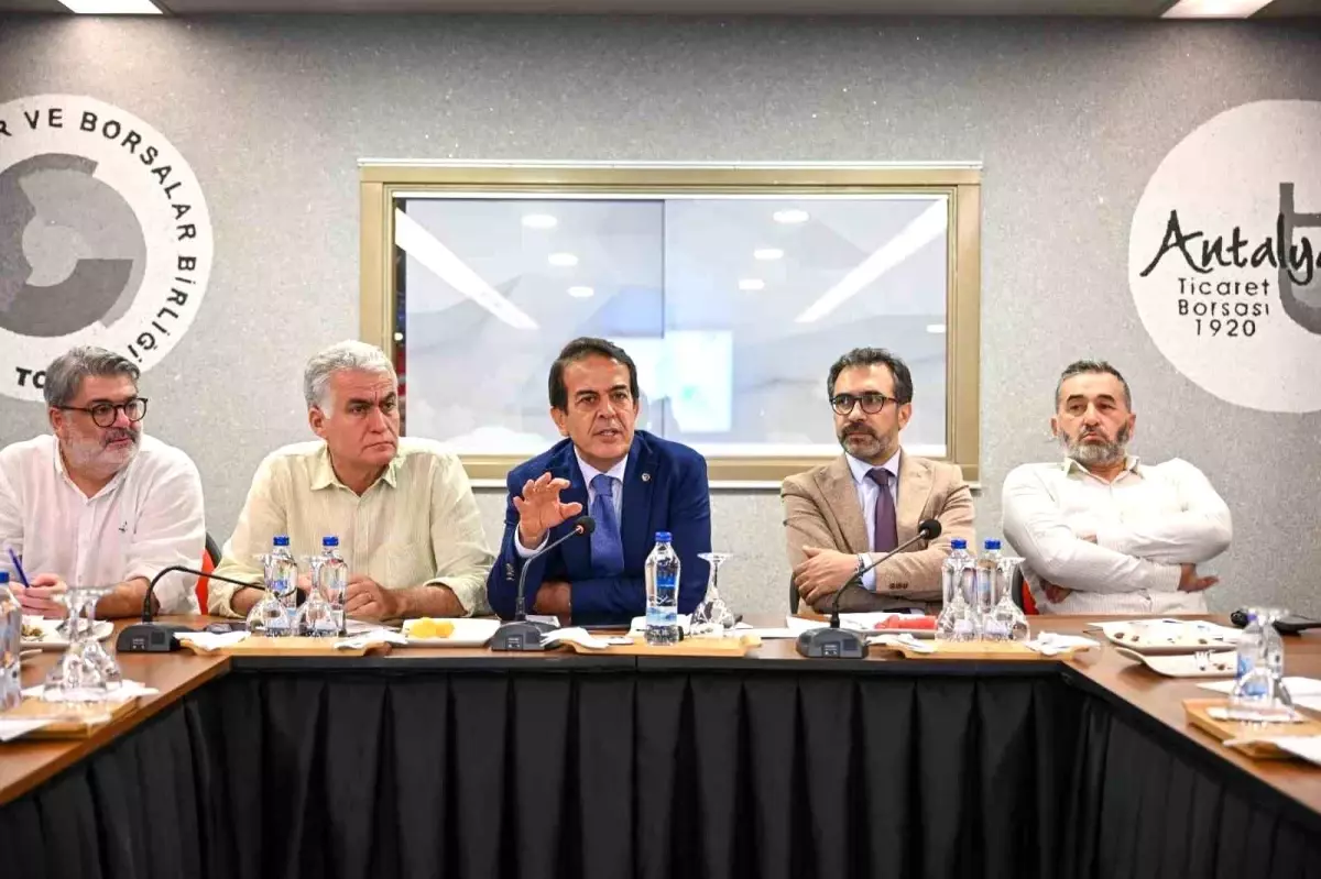 antalya-ticaret-borsasi-lisansli-depoculuk-sistemi-kurma-gayesinde-CibddOaH.jpg
