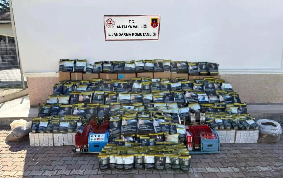 antalyada-kacak-tutun-operasyonu-3-ton-150-kilogram-tutun-ele-gecirildi-NiTSzMEQ.jpg