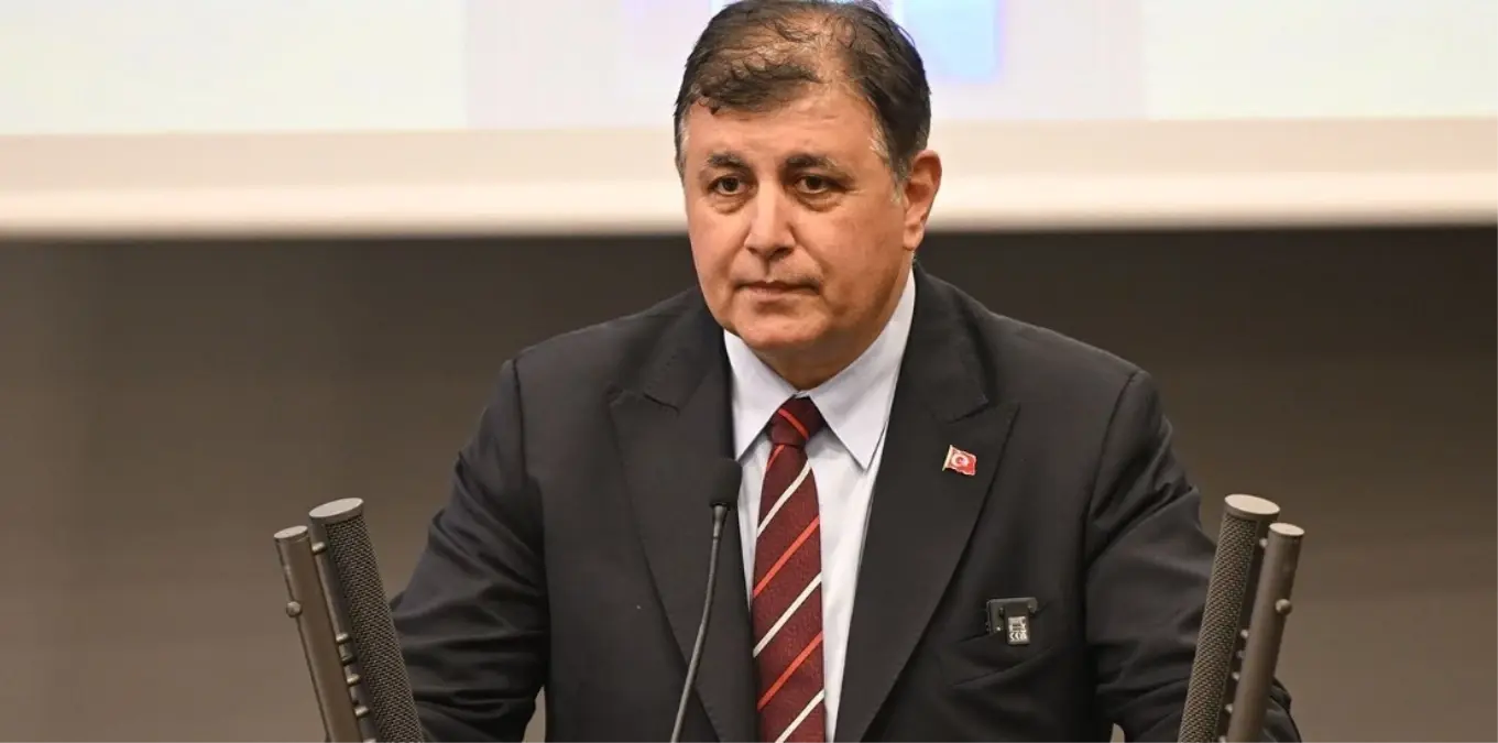 cemil-tugay-kimdir-aslen-nerelidir-izmir-belediye-baskani-cemil-tugay-hangi-partiden-AgiY7JD3.jpg