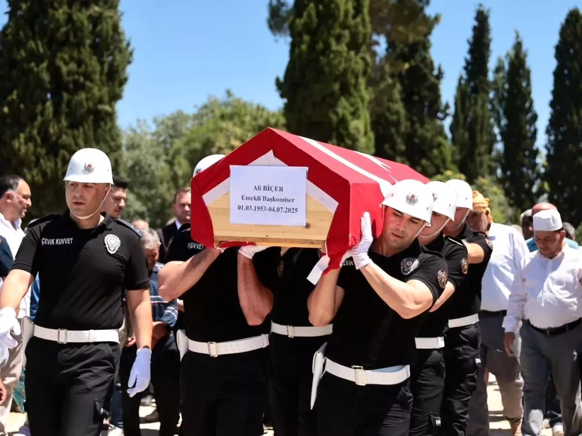 denizlide-emekli-emniyet-muduru-ali-bicer-son-seyahatine-ugurlandi-va2bwjsW.jpg