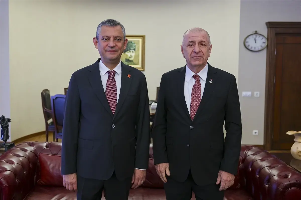 ozgur-ozel-muhittin-bocekin-tutuklanmasi-antalyaya-kotuluk-bMSNLDxu.jpg