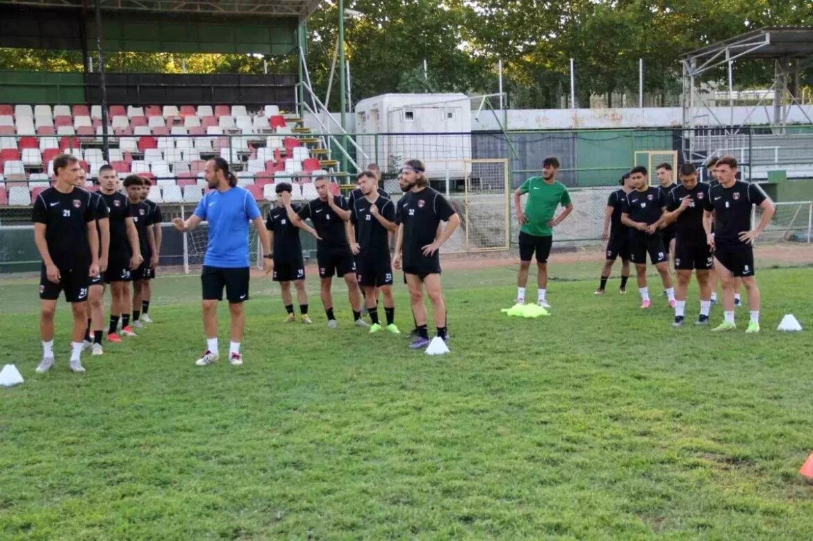 denizli-idmanyurdu-afyon-kampini-tamamladi-avvl7ESa.jpg