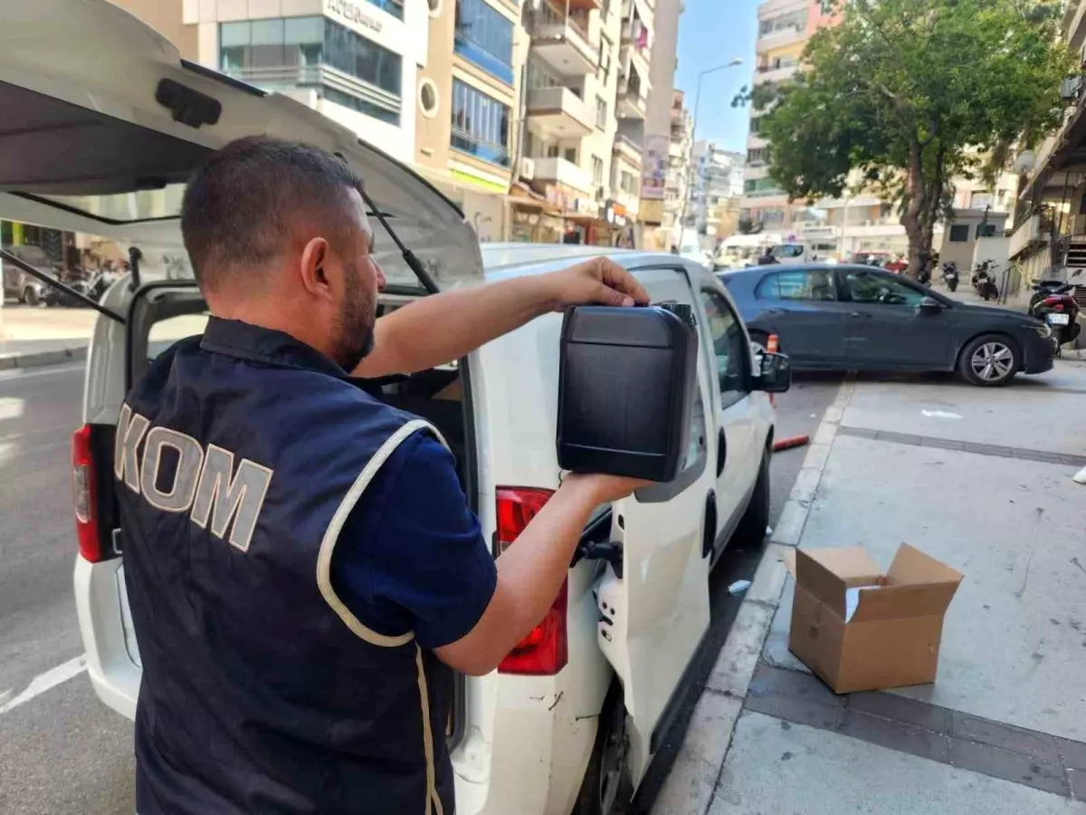 izmirde-kacakcilik-operasyonlari-5-milyon-tl-bedelinde-eser-ele-gecirildi-XFJlmw1t.jpg