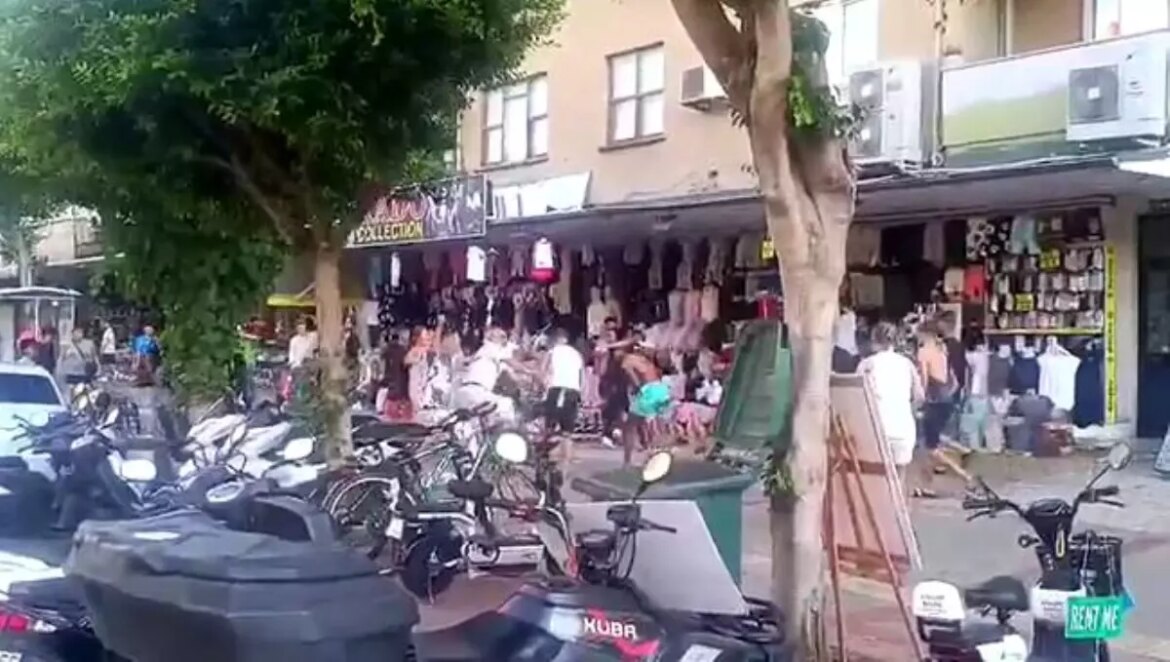 alanyada-ingiliz-turistlerle-esnaf-ortasinda-hengame-cikti-gU6OyaYI.jpg