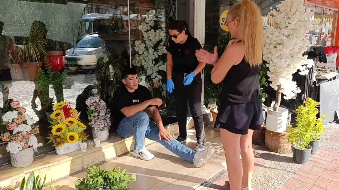 antalyada-motosiklet-ile-ticari-taksi-carpisti-bir-yarali-2NOSvMp5.jpg