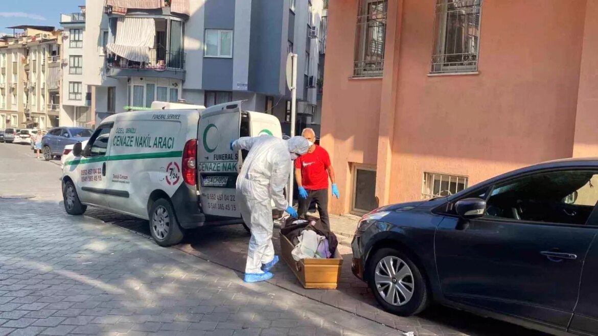 denizlide-yalniz-yasayan-65-yasindaki-adam-konutunda-meyyit-bulundu-lQnerO4P.jpg