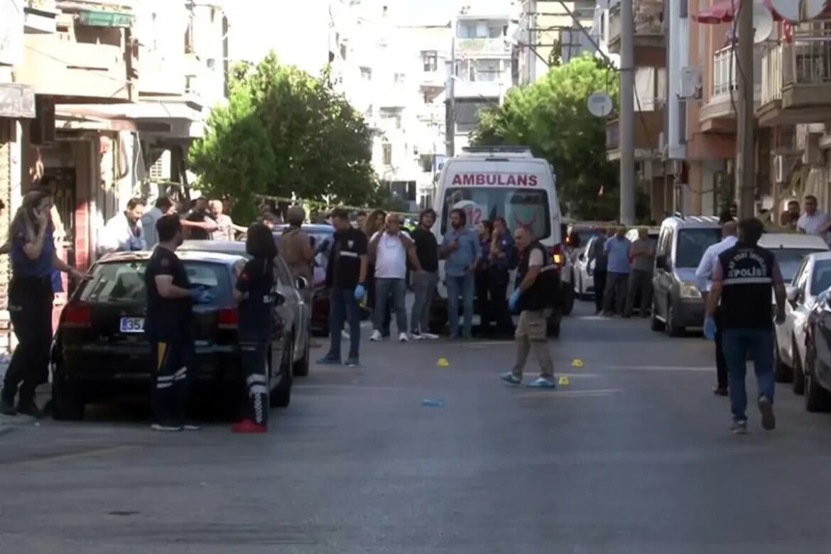 izmirde-karakola-silahli-hucum-2-polis-sehit-oldu-1-polis-yarali-UWUgrKGU.jpg